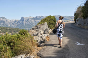 046 Hike to Cap Gros.jpg